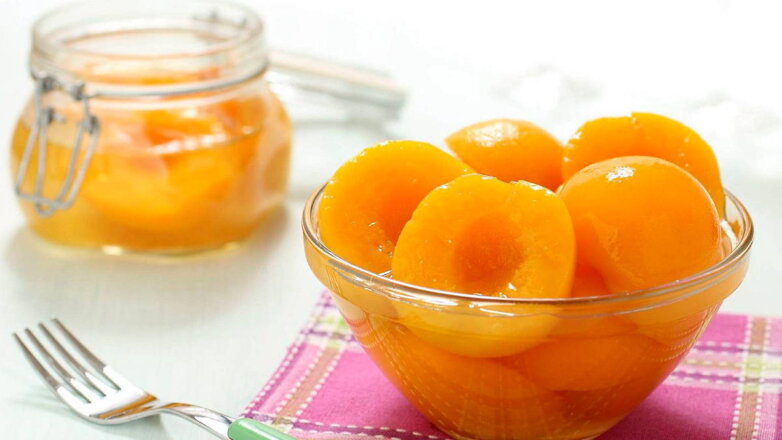 Консервированные персики с ванилью и кардамоном на зиму: пошаговый рецепт