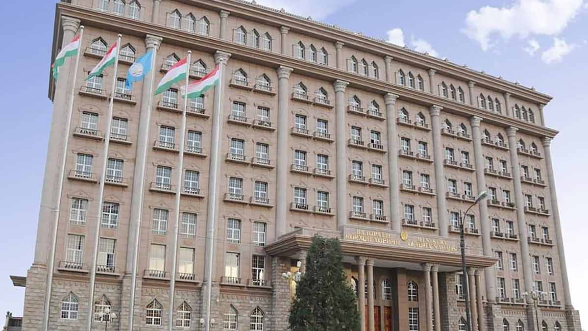 МИД Таджикистана вручил послу РФ ноту из-за 