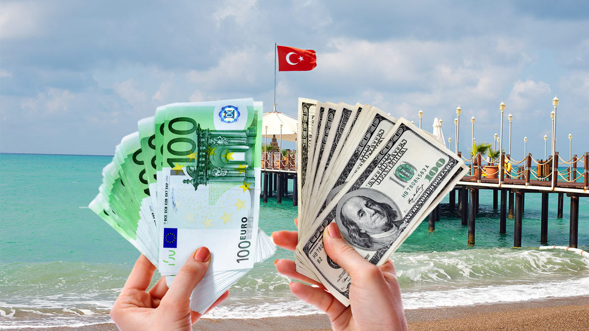 В турции доллары или евро. Наличные Турции и доллар. Валюта Турции. Российские туристы в Турции. Евро наличка.