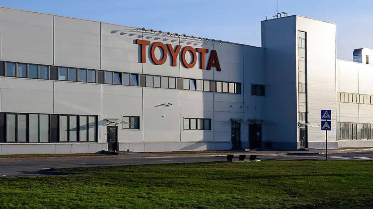 Toyota закрывает завод в Шушарах