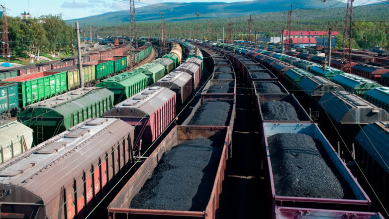 Бюджет РФ от экспортной пошлины на уголь и удобрения может получить 135,6 миллиарда рублей