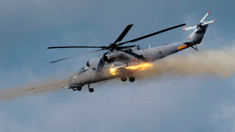 Вертолет ВС РФ уничтожил украинскую бронетанковую колонну под Изюмом