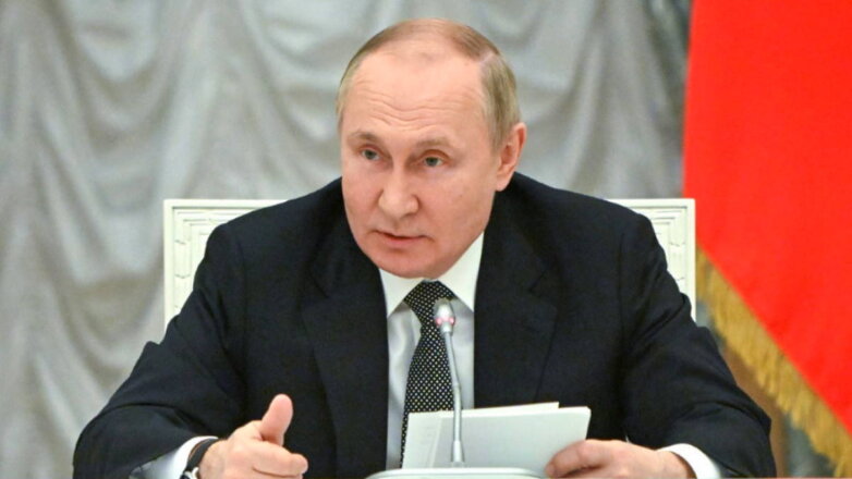Путин поручил решить вопрос с финансированием инфраструктуры Дальнего Востока