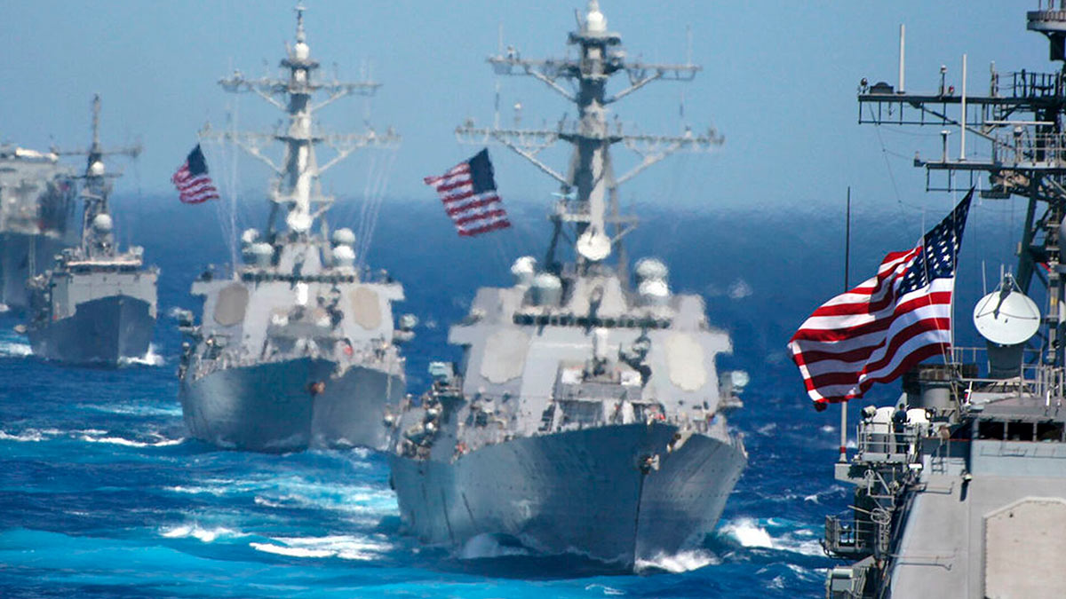Корабли ВМС США и Канады снова прошли через Тайваньский пролив