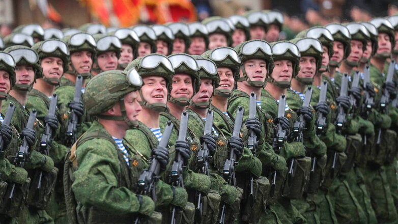 российские военнослужащие