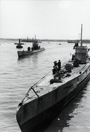Немецкие подводные лодки U-159 и U-107