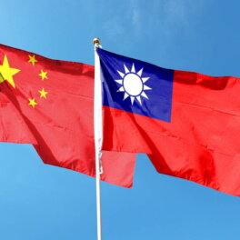 Пекин пригрозил "решительными мерами" ограничить независимость Тайваня
