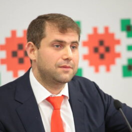 Шор сообщил об отказе Молдавии в посадке самолета с оппозиционерами