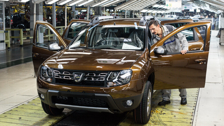 СМИ: завод "Москвич" может возобновить сборку кроссовера Renault Duster