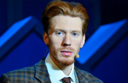 Никита Пресняков не спешит возвращаться в Россию из-за армии