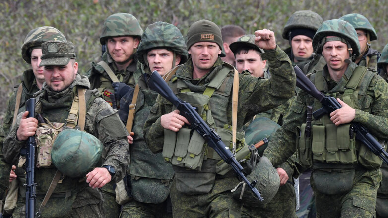 Военное положение в России: как изменится жизнь в регионах