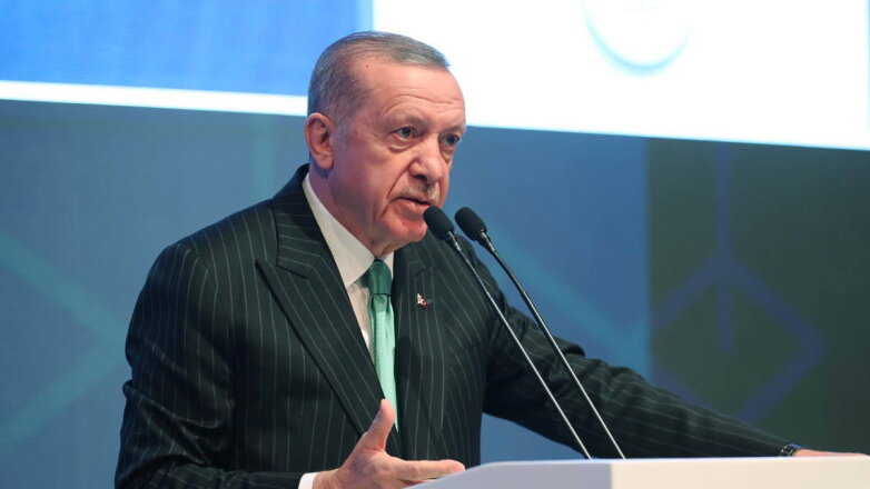 Президент Турции предложил вынести на референдум вопрос о ношении женщинами хиджаба