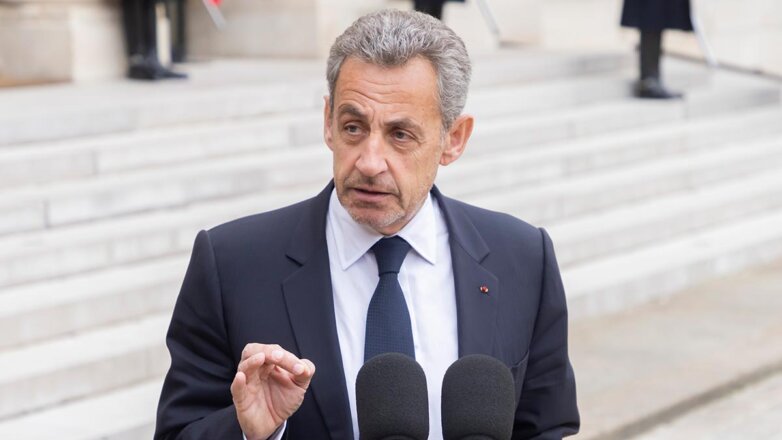 Саркози: Евросоюз не должен создавать впечатление, что следует "на буксире у США"