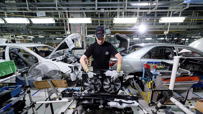 Toyota начала увольнять сотрудников завода в Санкт-Петербурге по соглашению сторон