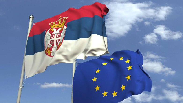 Глава МВД Сербии: ЕС новыми антироссийскими санкциями вводит рестрикции против Белграда