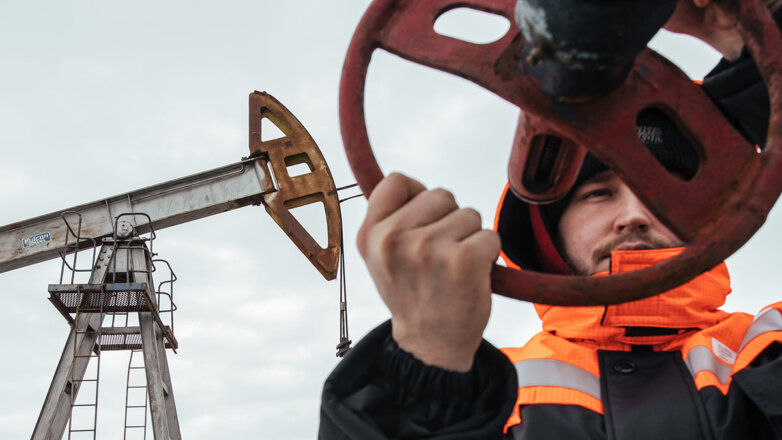Добыча нефти в Сургуте