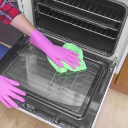 Заблестит, как новая: простые способы очистить духовку