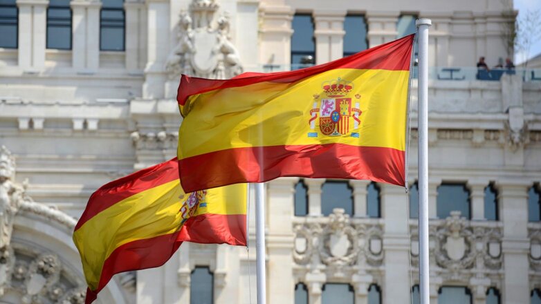Испания отменила COVID-ограничения для въезда