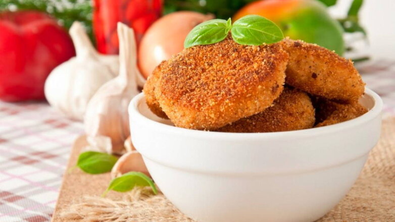 30 минут на кухне: мясные биточки в сухарях на скорую руку