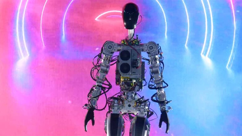Илон Маск представил прототип человекоподобного робота Optimus
