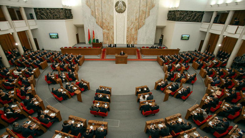 В Белоруссии ратифицировали поправки к соглашению с РФ о перевалке нефтепродуктов