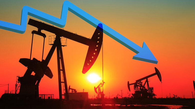 Минфин: сокращение добычи нефти заложат в корректировку нефтяных налогов
