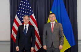 Блинкен заверил Кулебу в приверженности США продолжать помощь Украине
