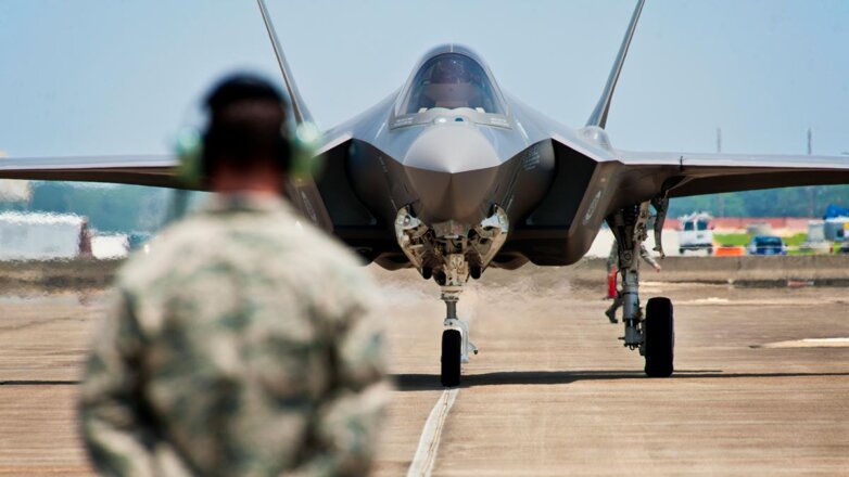 Lockheed Martin остановила поставки истребителей F-35 после крушения