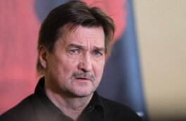 Юрий Бутусов покинул пост главного режиссера Театра имени Вахтангова