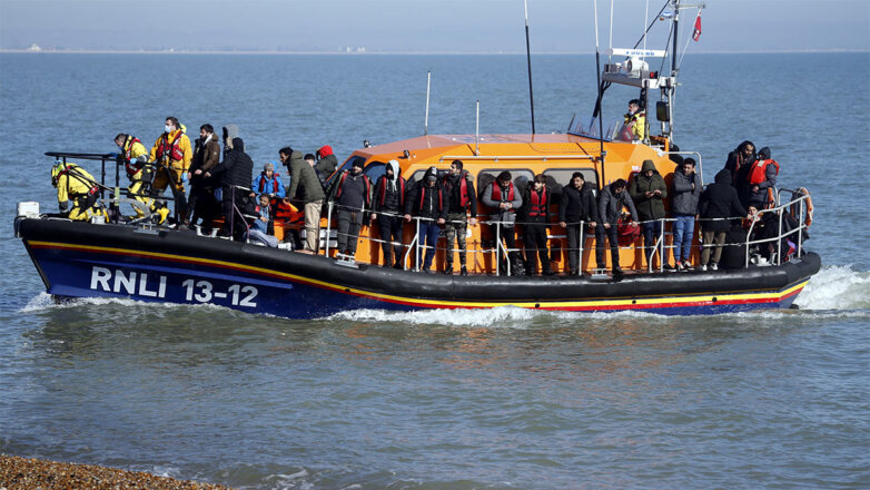 Великобритания и Франция ужесточат контроль в Ла-Манше для сокращения потока мигрантов