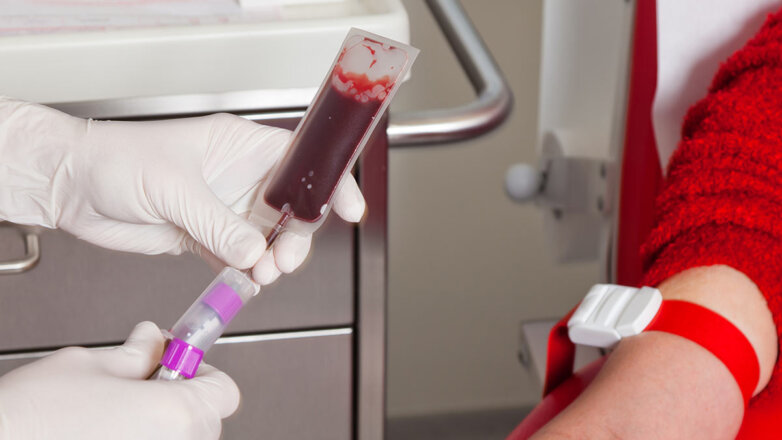 В Великобритании перелили человеку выращенную в лаборатории кровь
