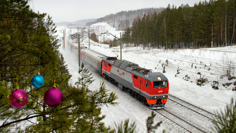 На новогодние праздники запустят около тысячи дополнительных пассажирских поездов