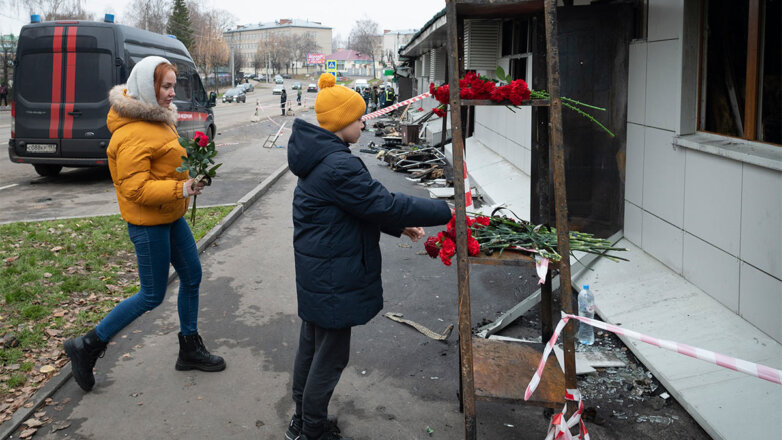 Костромские власти выплатят семьям жертв пожара по 100 тысяч рублей на каждого погибшего