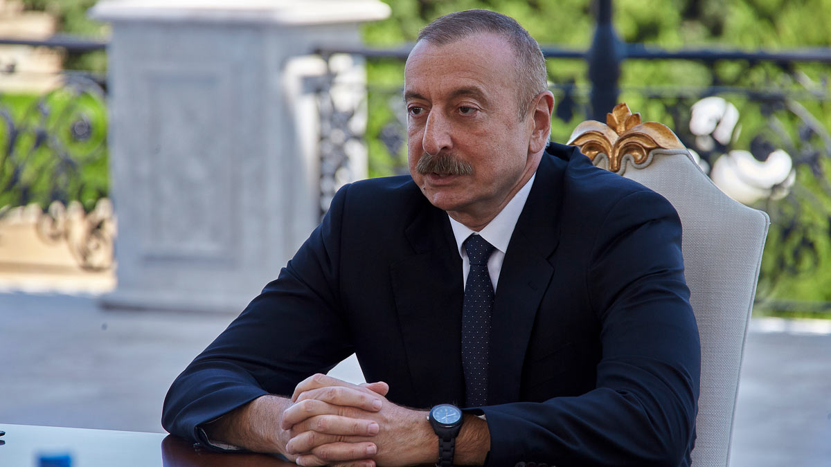 Азербайджан призвал Армению искусственно не затягивать мирные переговоры