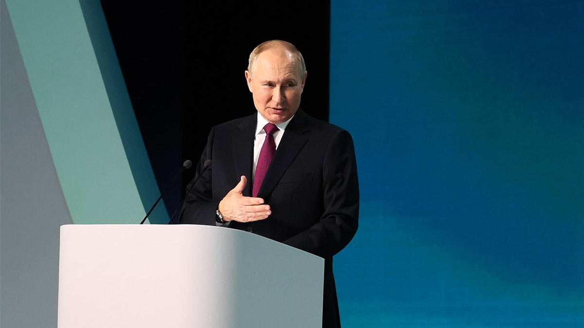 Путин призвал повысить качество поставок в Вооруженные силы РФ
