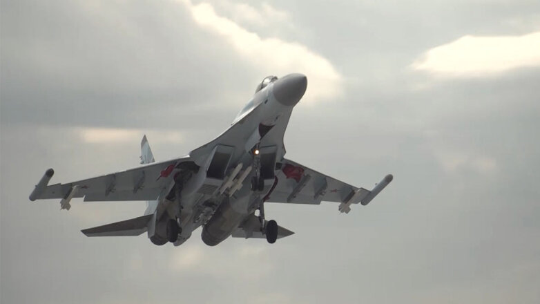 Российский истребитель Су-35С