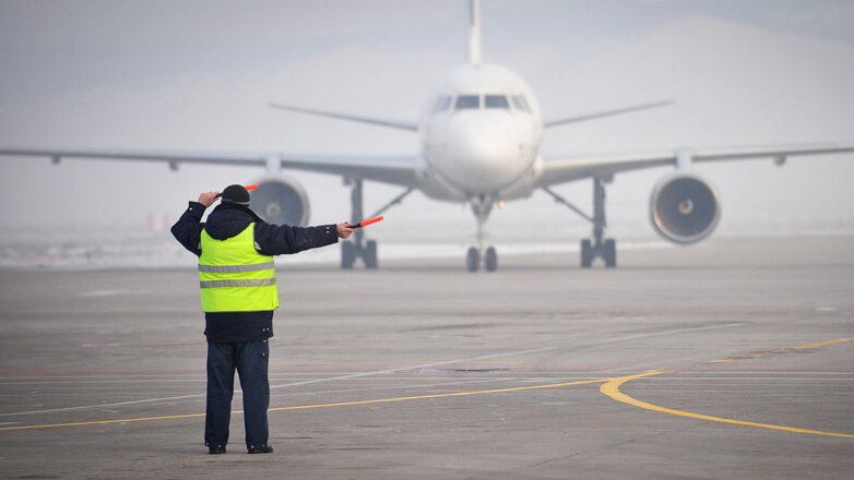 Ограничение полетов в 11 аэропортов России продлили