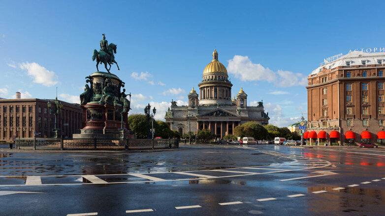 Отпуск-2022: топ-5 причин поехать в Петербург в ноябре