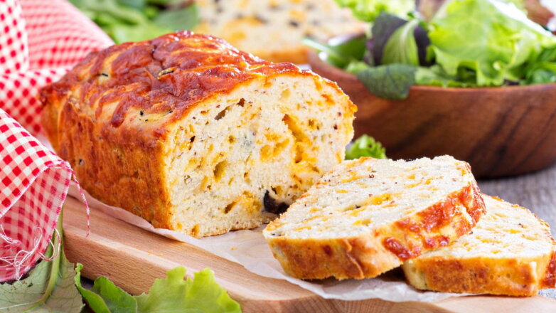 Вкусный и воздушный: сырный хлеб в духовке