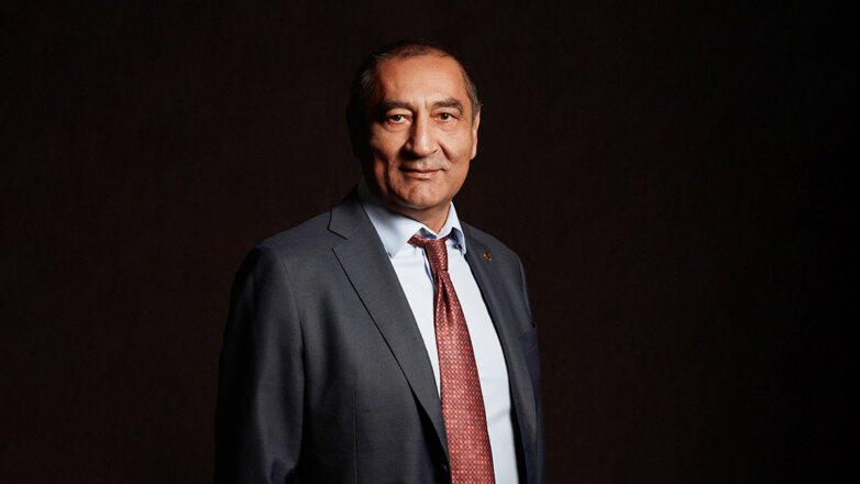 Президент Федерации самбо Свердловской области Шухрат Махмудов