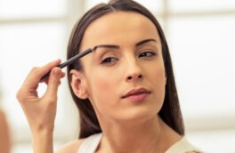 Антивозрастной трюк: какая форма бровей сделает любую женщину моложе