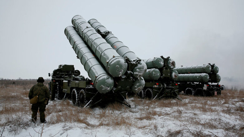FT сообщила об истощении у Киева запасов для С-300 и "Буков"