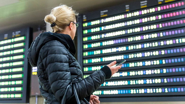 Московские аэропорты задержали и отменили около 60 рейсов