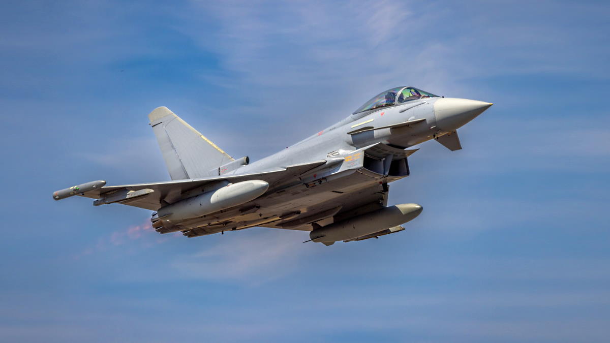 ВВС Великобритании заявили, что сопроводили самолеты ВКС РФ у границ Эстонии