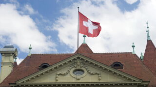 Швейцария не станет получать доходы от российских активов