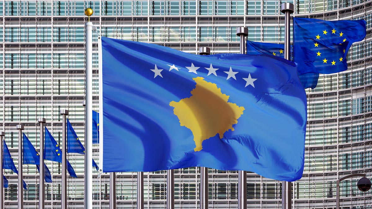 Bloomberg: ЕС изучит заявку Косово на вступление в объединение