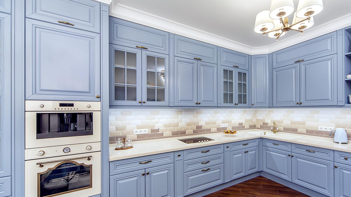 Синяя кухня: советы и идеи по обустройству кухни в синем цвете (52 фото)