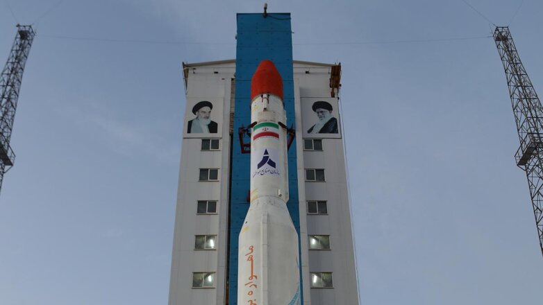 Иран вывел на орбиту спутник "Сорайя"