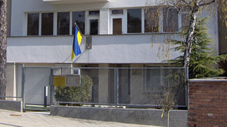 Сотрудников консульства Украины в Брно эвакуировали из-за подозрительной посылки