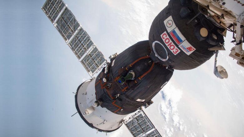 В Роскосмосе сообщили, что температура на борту "Союза МС-22" не повышается
